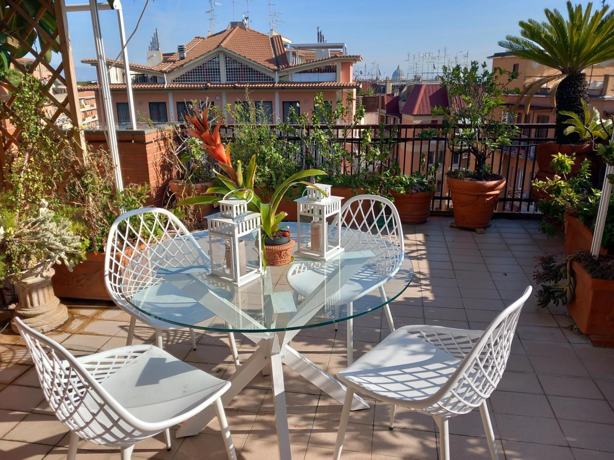 St Peter's View Penthouse Apartment Rom